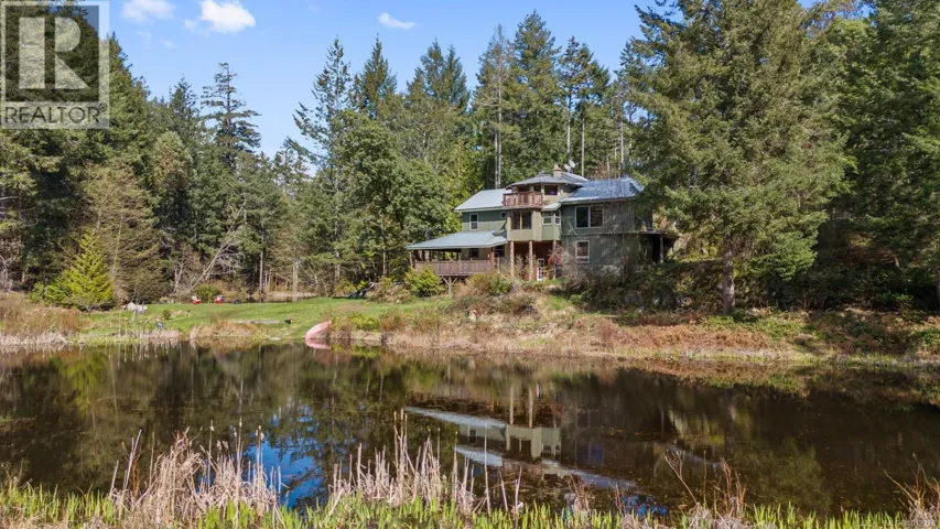 2 Welch Rd, Lasqueti Island, British Columbia V0R2J0