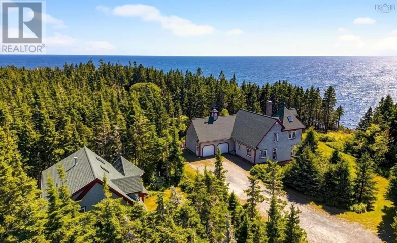 20 Pierce Point Road, Western Head, Nova Scotia B0T1K0