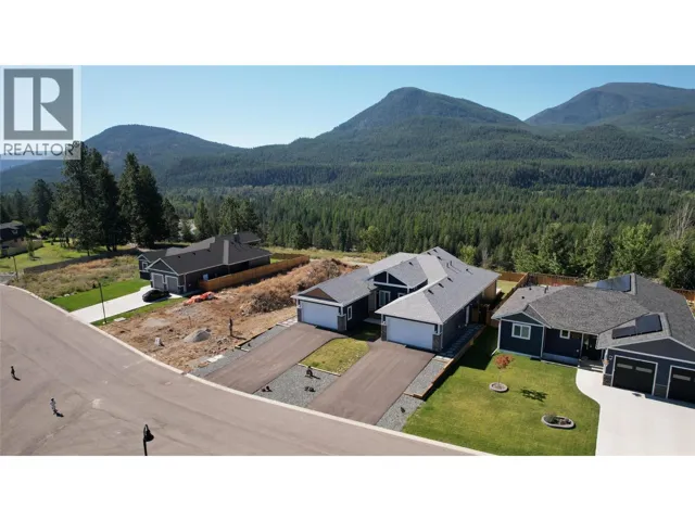 739 St Mary River Drive, Kimberley, British Columbia V1A3J3