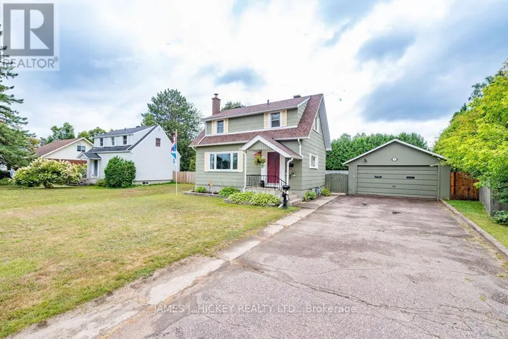 25 LAURENTIAN STREET, Deep River, Ontario K0J1P0