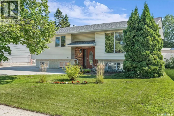 1007 Woodman CRESCENT, Prince Albert, Saskatchewan S6V6L5