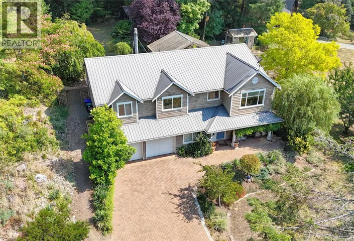 1784 Mussell Hts, Gabriola Island, British Columbia V0R1X6