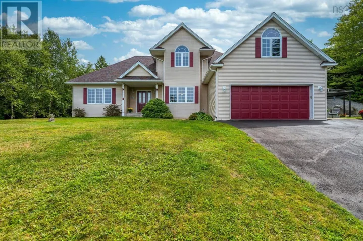 51 Parklyn, Upper Tantallon, Nova Scotia B3Z1M5