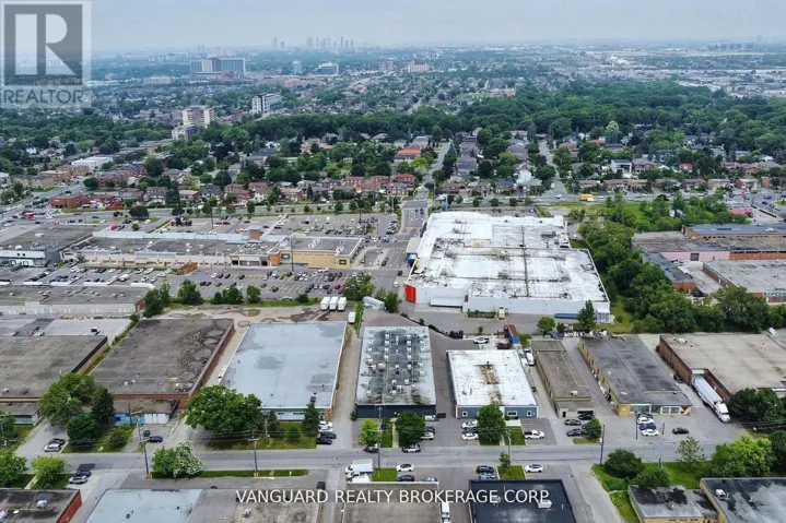 56-58 COLVILLE ROAD, Toronto (Brookhaven-Amesbury), Ontario M6M2Y4