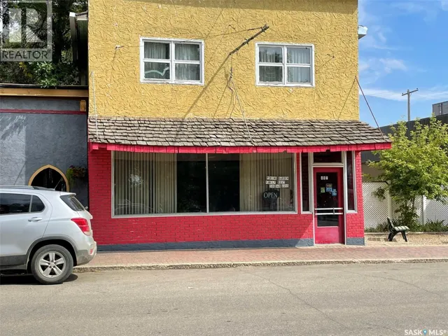 407 Main STREET, Gravelbourg, Saskatchewan S0H1X0