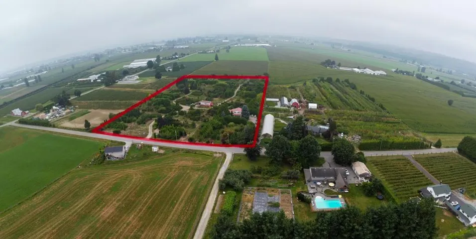 6655 BEHARRELL ROAD, Abbotsford, British Columbia V3G1P1