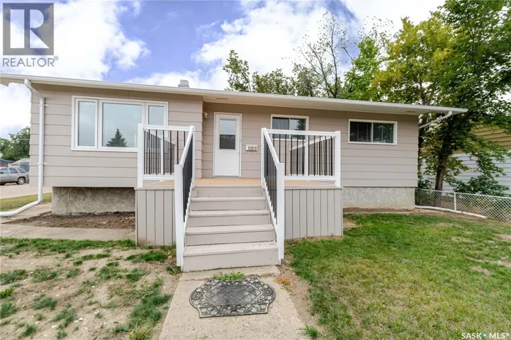 777 Hochelaga STREET E, Moose Jaw, Saskatchewan S6H0P9