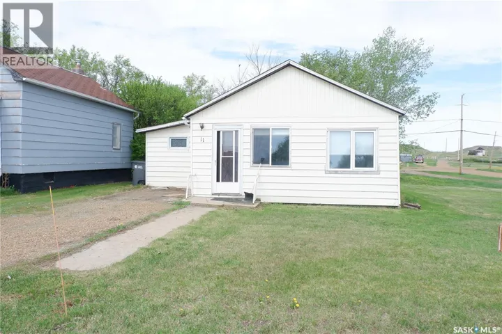 11 B AVENUE, Willow Bunch, Saskatchewan S0H4K0