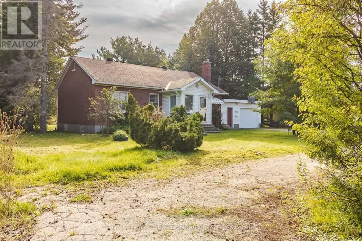 928 GREAT NORTHERN ROAD, Sault Ste Marie, Ontario P6B5A3