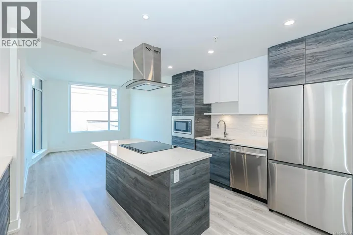 715 1628 Store St, Victoria, British Columbia V8W0H1