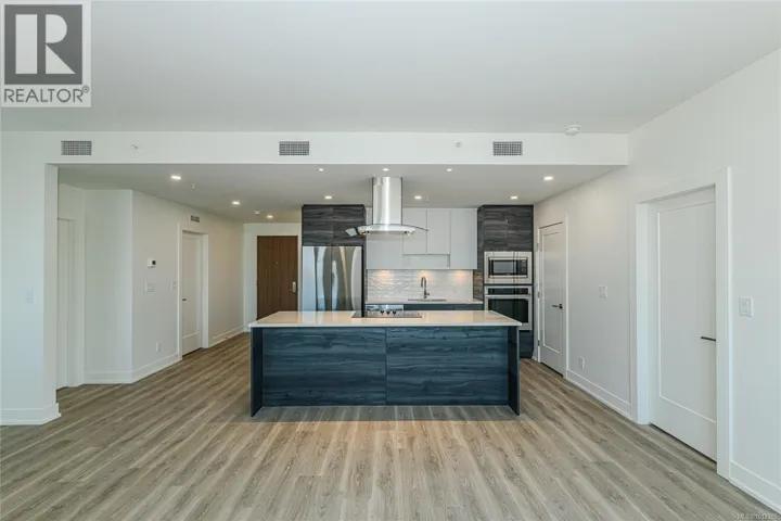 905 1628 Store St, Victoria, British Columbia V8W0H1