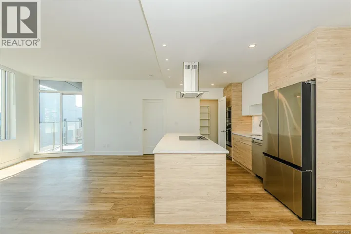 902 1628 Store St, Victoria, British Columbia V8W0H1