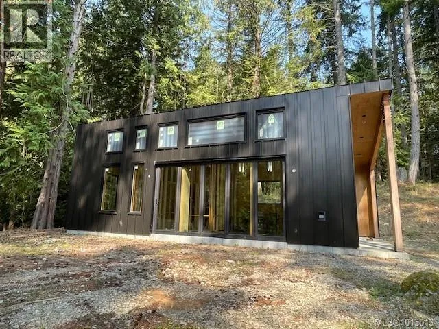 1376 Isabella Point Rd, Salt Spring, British Columbia V8K1T5