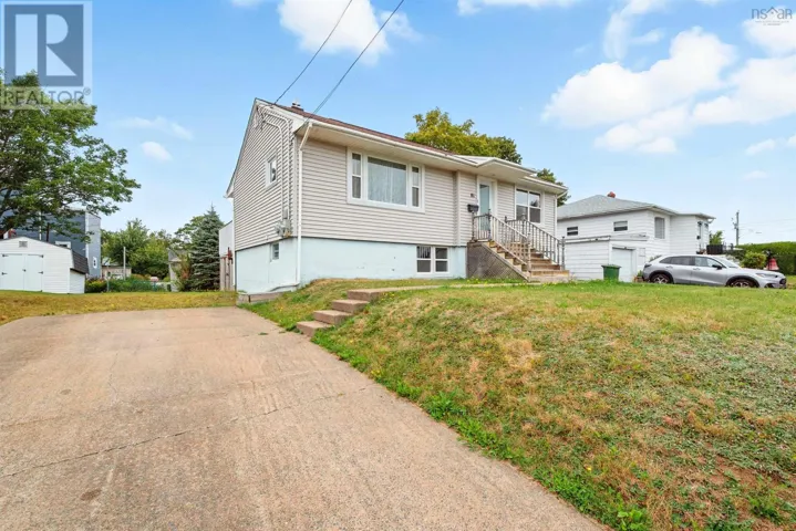 81 Adelaide Avenue, Fairview, Nova Scotia B3N2N9