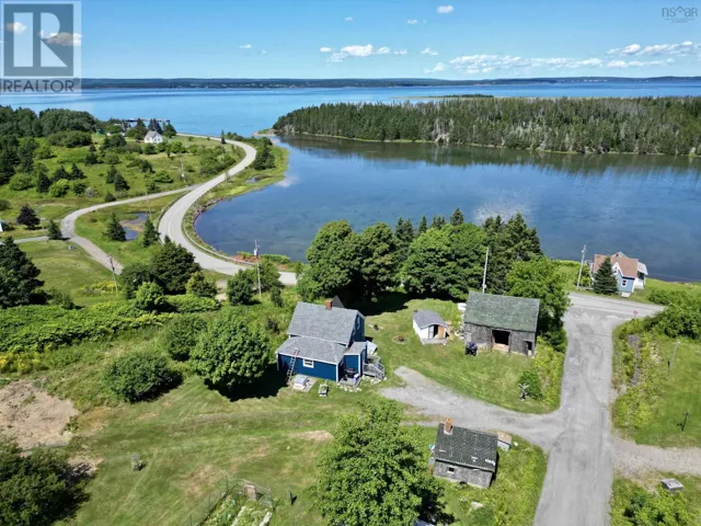 10 Pettipas Rd., Poirierville, Nova Scotia B0E1K0