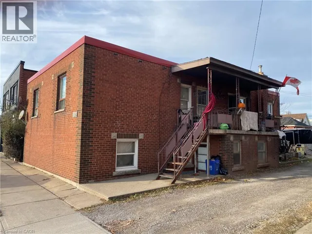 1373 BARTON Street E, Hamilton, Ontario L8H2W4