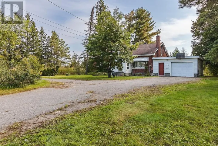 928 Great Northern RD, Sault Ste. Marie, Ontario P6B5A3