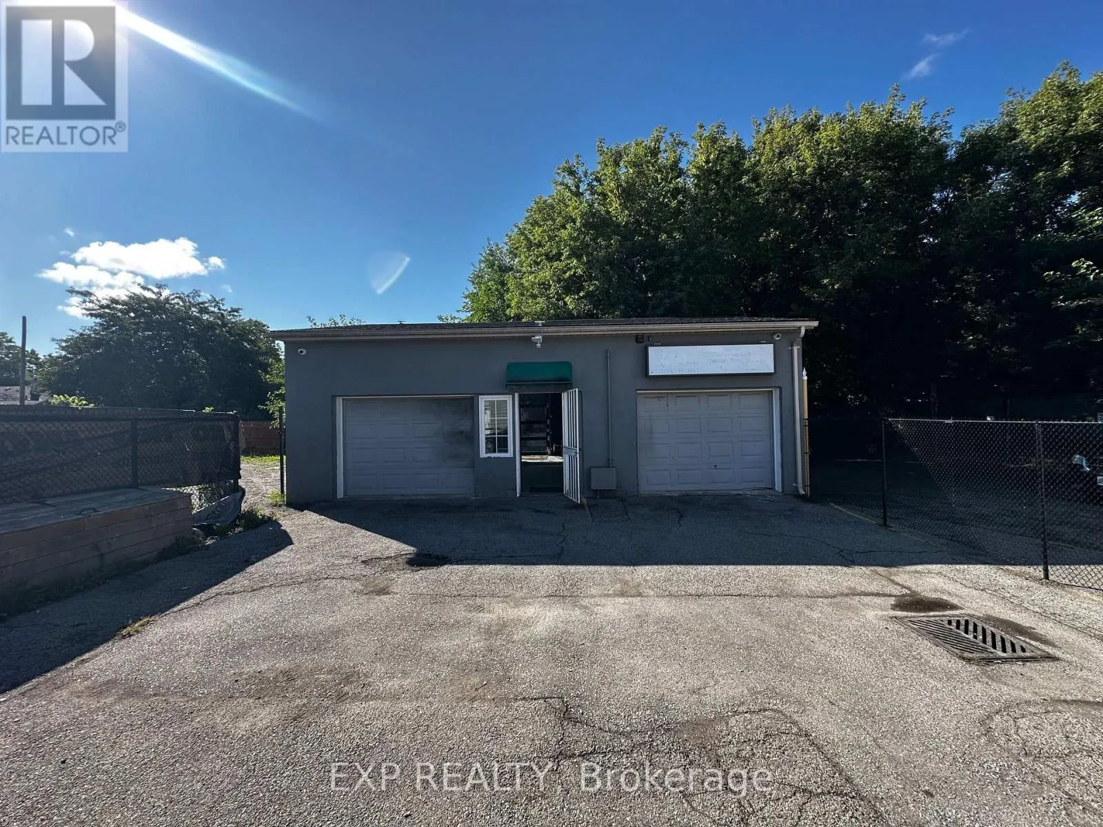 Commercial Sale For Sale