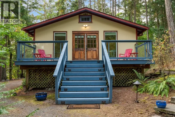 99 Captain Morgans Blvd, Protection Island, British Columbia V9R6R1