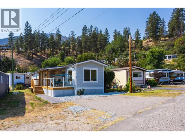 6711 Hwy 97 South Highway Unit# 5, Peachland, British Columbia V0H1X9