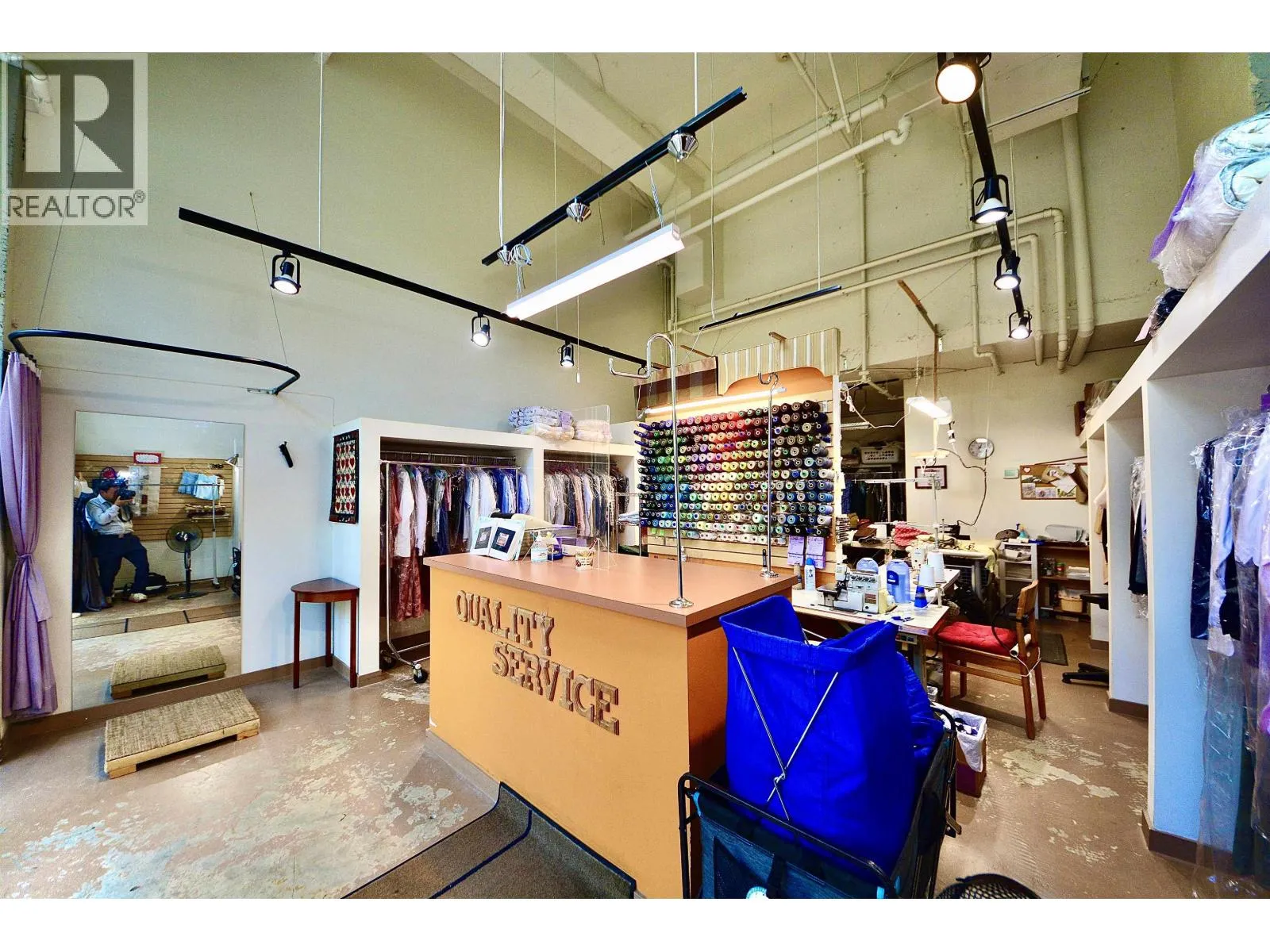 Commercial Sale For Sale