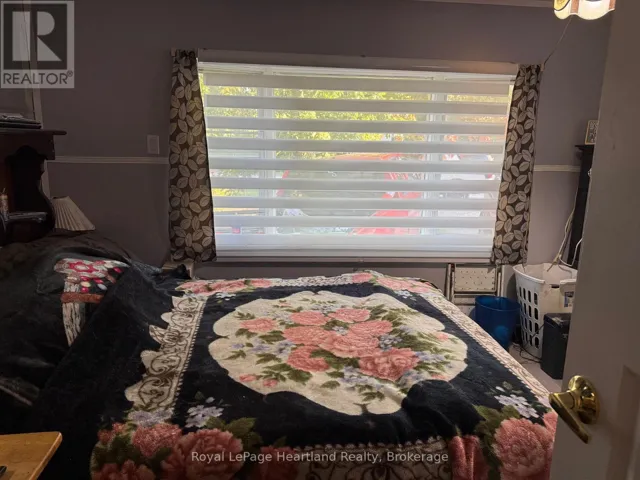 780