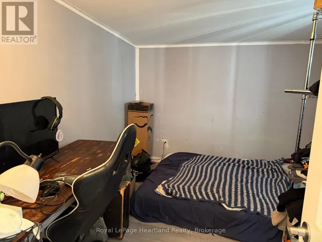 780