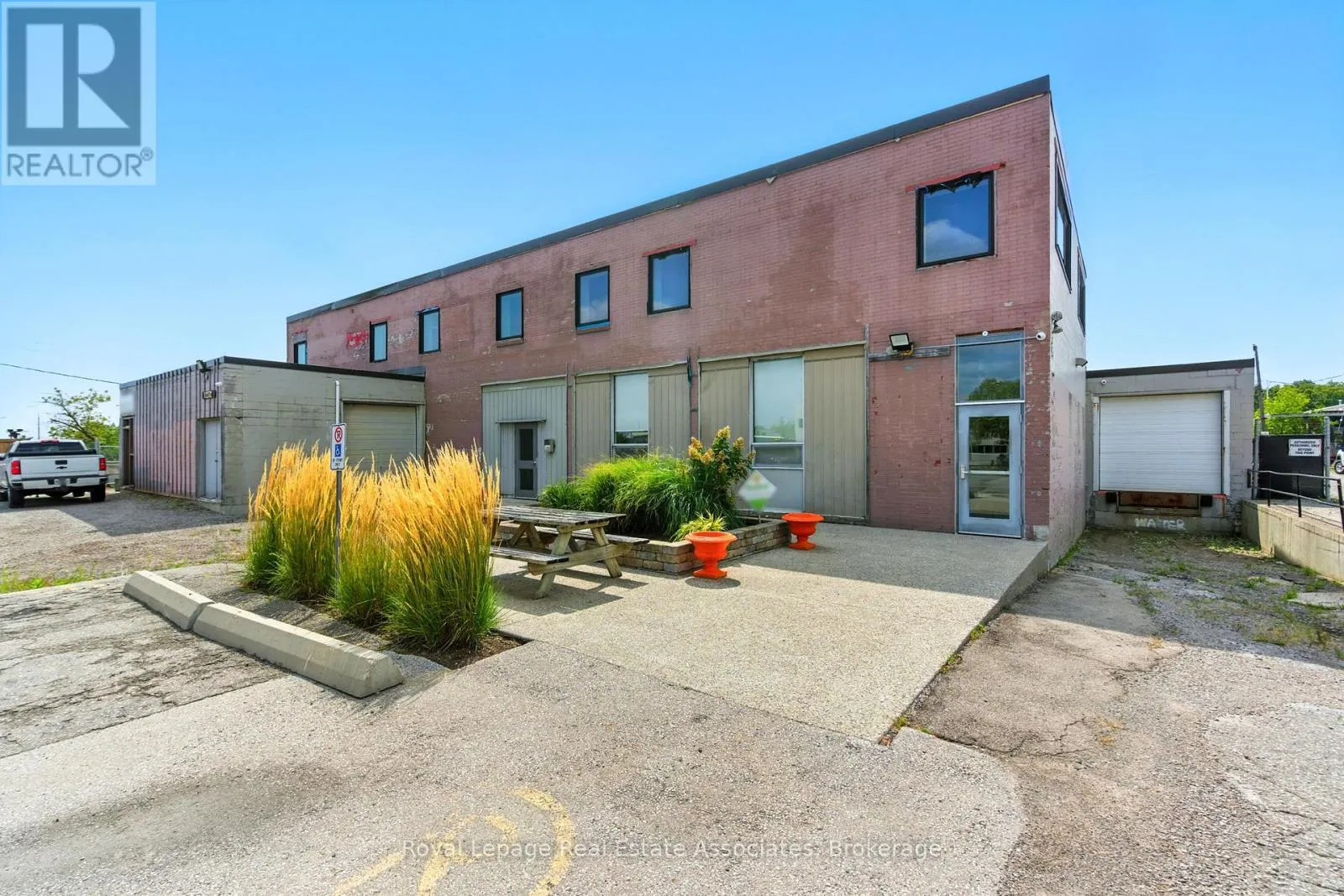 Commercial Sale For Sale