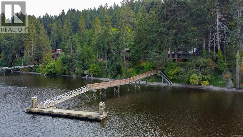 122 Ontario Pl, Salt Spring, British Columbia V8K2L5