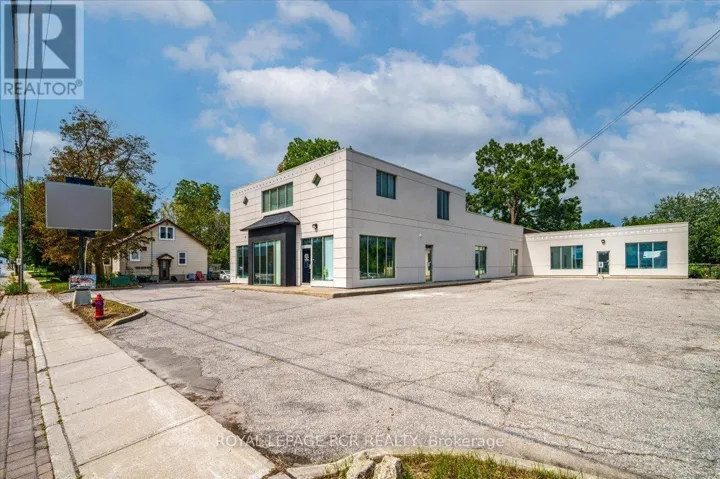 361 EAGLE STREET, Newmarket (Central Newmarket), Ontario L3Y1K5