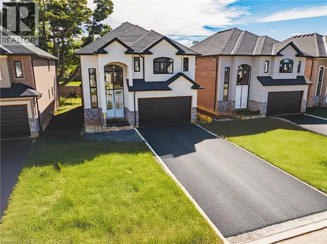 56 CESAR Place, Ancaster, Ontario L9G0G3