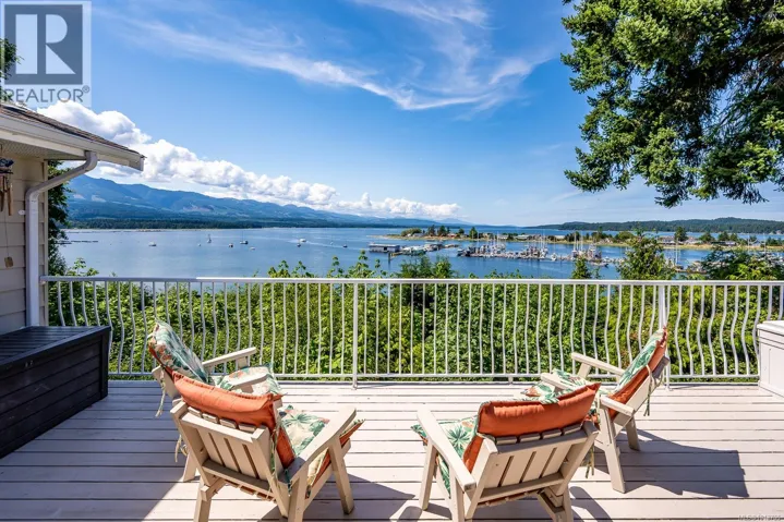 200 Crome Point Rd, Bowser, British Columbia V0R1G0