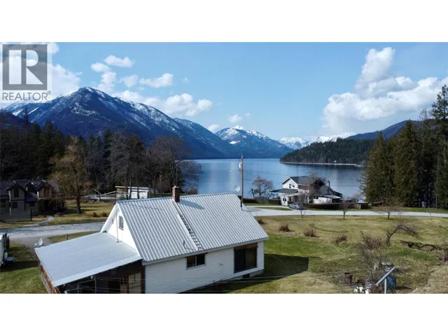 1118 Kildare Street, New Denver, British Columbia V0G1S0