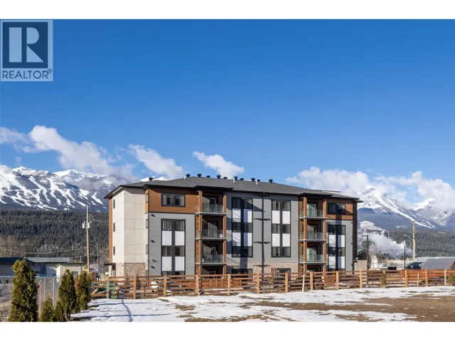 1200 11th Avenue N Unit# 203, Golden, British Columbia V0A1H0