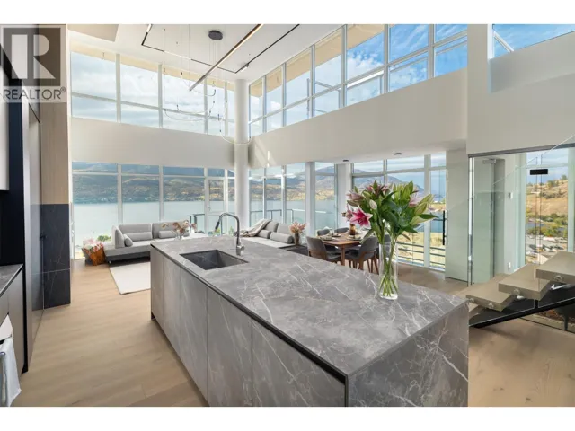 1075 Sunset Drive Unit# PH1, Kelowna, British Columbia V1Y9Y9