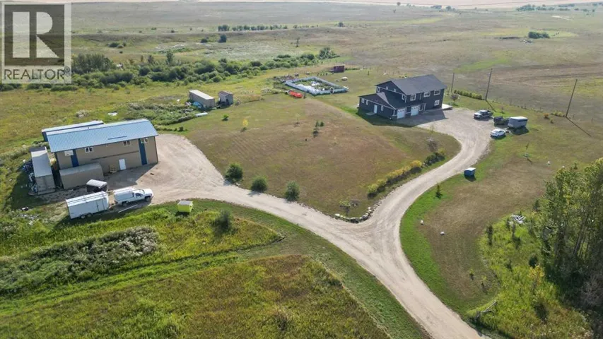 33257 10 Range Road, Rural Mountain View County, Alberta T4H1J5