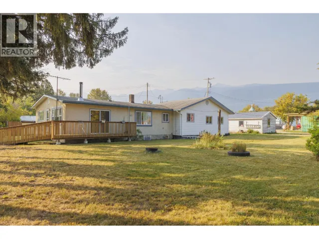 1155 3RD AVENUE, McBride, British Columbia V0J2E0