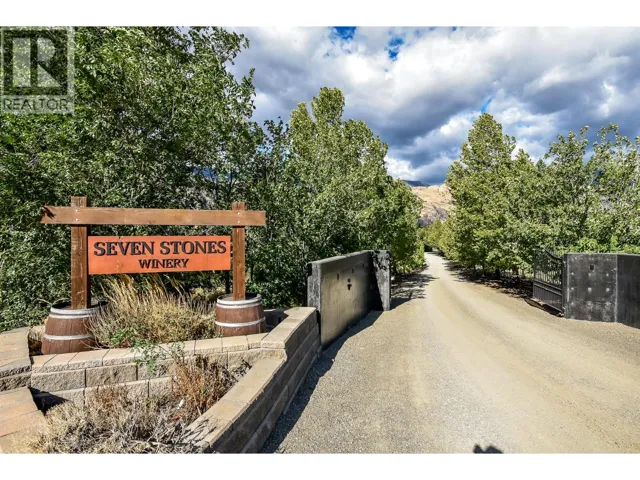 1143 Highway 3, Cawston, British Columbia V0X1C3
