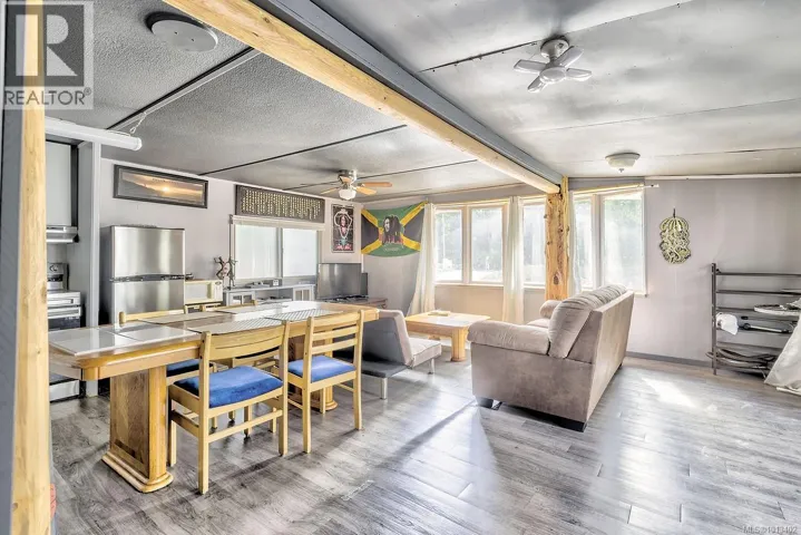 204 380 Martindale Rd, Parksville, British Columbia V9P1R7
