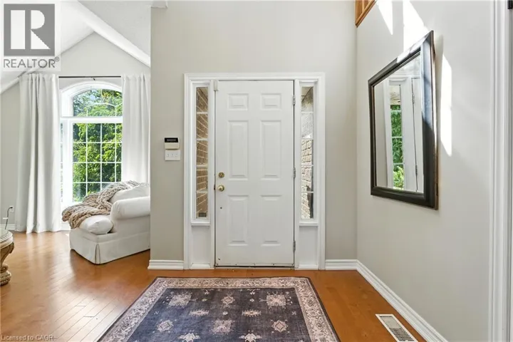 2139 BUSHTRAIL Court, Burlington, Ontario L7M4B2