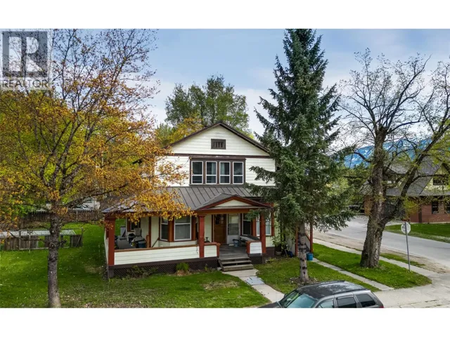 614 Mackenzie Avenue, Revelstoke, British Columbia V0E2S0