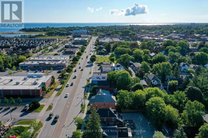 162-180 FIRST STREET, Collingwood, Ontario L9Y1A7