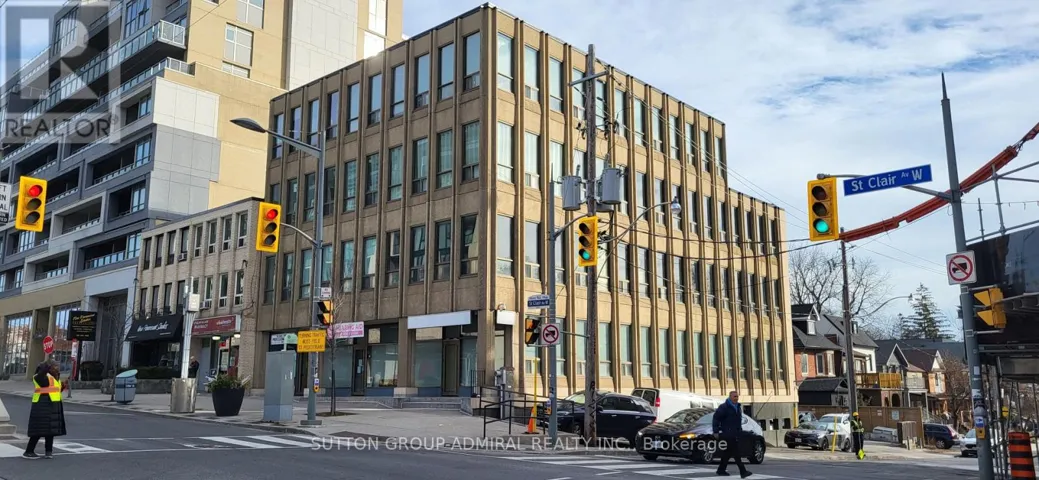 204 - 845 ST CLAIR AVENUE W, Toronto (Oakwood Village), Ontario M6C1C2