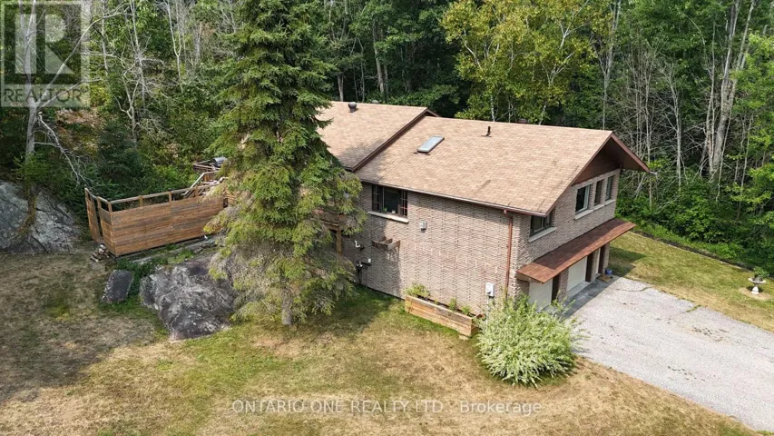 1045 COWBELL LANE, Gravenhurst (Morrison), Ontario P0E1N0
