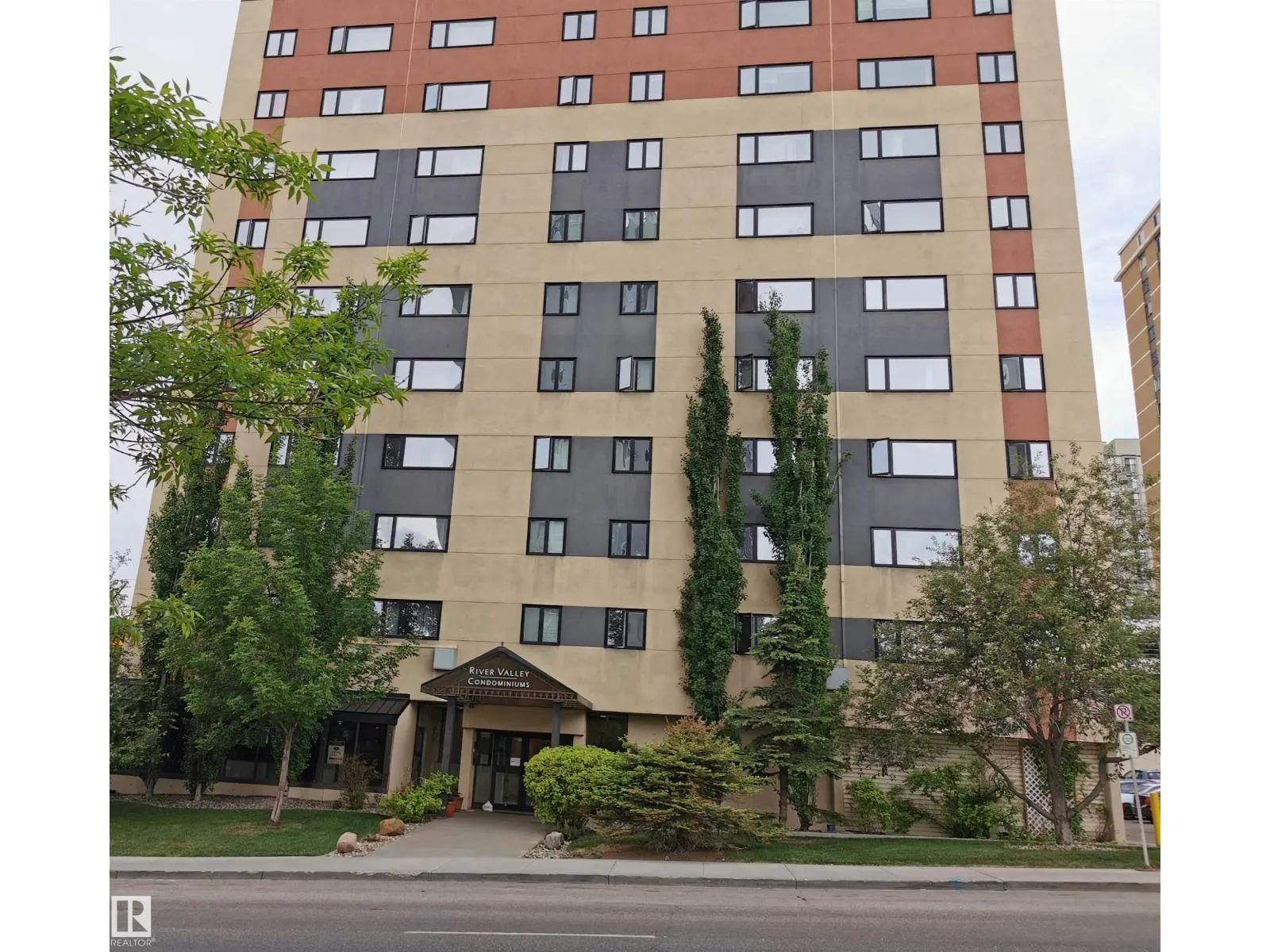 Commercial Sale For Sale