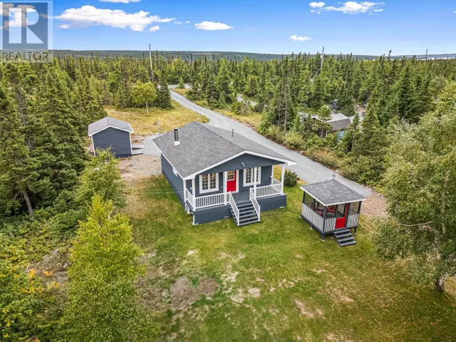 9 Stag Pond Road, Gambo, Newfoundland & Labrador A0G1T0