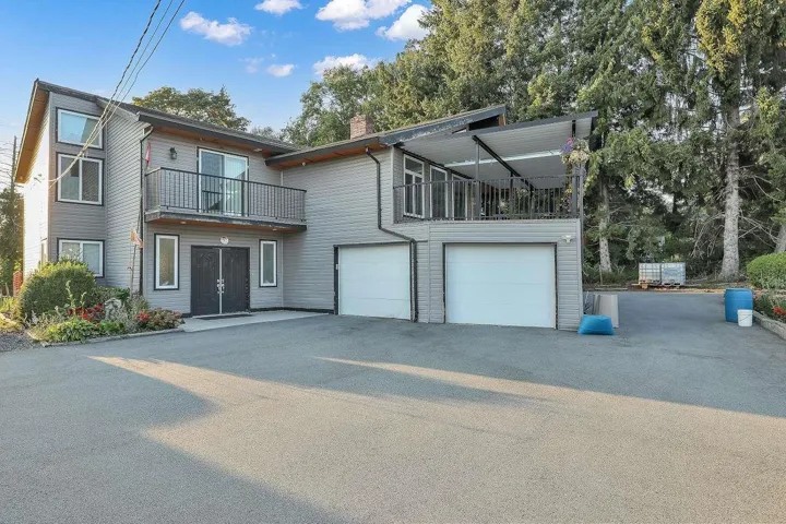 8825 185 STREET, Surrey, British Columbia V4N3T2