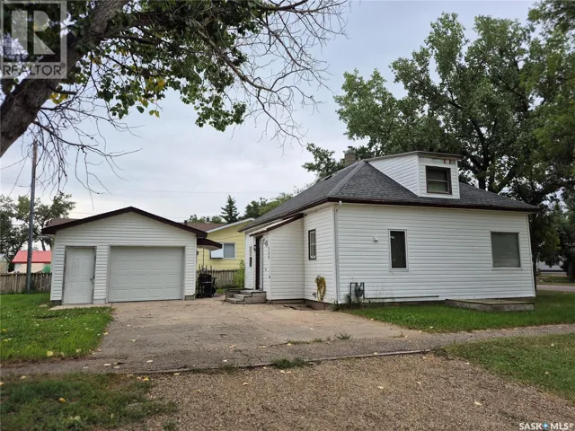 137 2nd STREET W, Ponteix, Saskatchewan S0N1Z0