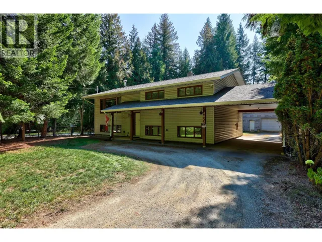 4072 Butters Road, Scotch Creek, British Columbia v0e1m5