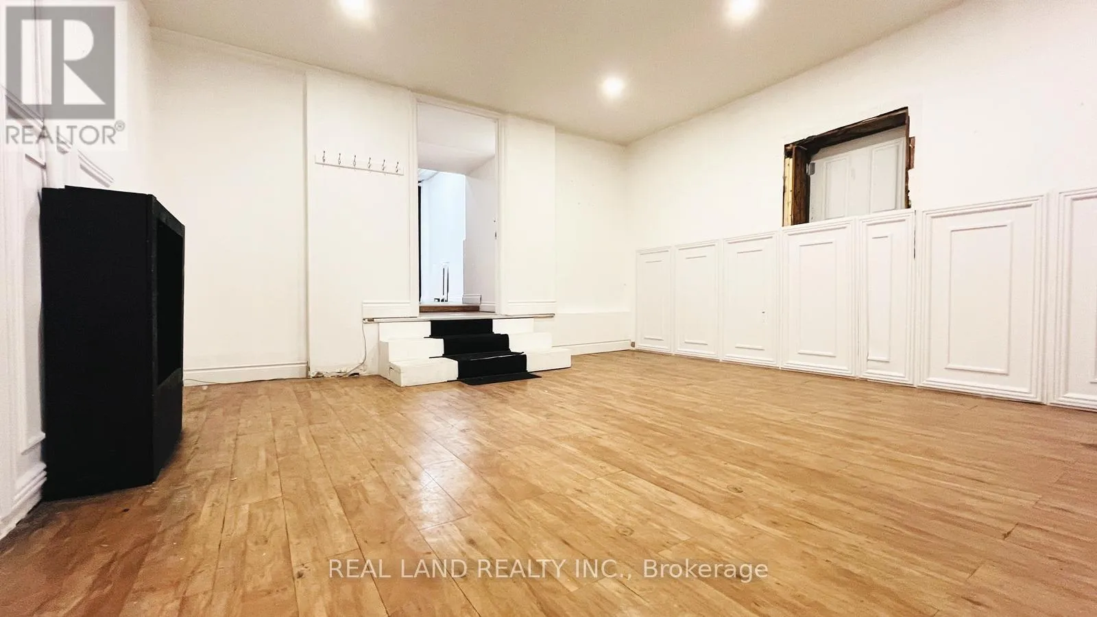 Commercial Sale For Sale
